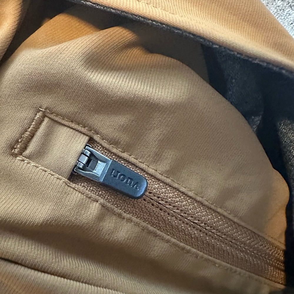 Vuori Men's Fleet Pant XL Caramel Brown 29” Inseam (excellent but one callout) - Picture 7 of 10
